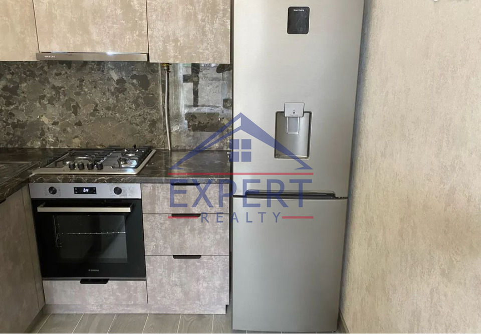 ՔԱՆԱՔԵՌ-ԶԵՅԹՈՒՆ, ՊԱՐՈՒՅՐ ՍԵՎԱԿԻ ՓՈՂՈՑ, 2 ՍԵՆՅԱԿ