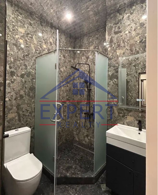 ՔԱՆԱՔԵՌ-ԶԵՅԹՈՒՆ, ՊԱՐՈՒՅՐ ՍԵՎԱԿԻ ՓՈՂՈՑ, 2 ՍԵՆՅԱԿ