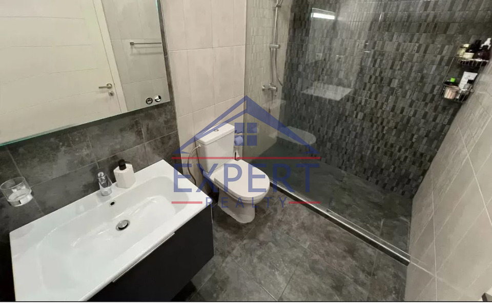 ԿԵՆՏՐՈՆ, ԴԵՐԵՆԻԿ ԴԵՄԻՐՃՅԱՆ ՓՈՂՈՑ, 3 ՍԵՆՅԱԿ
