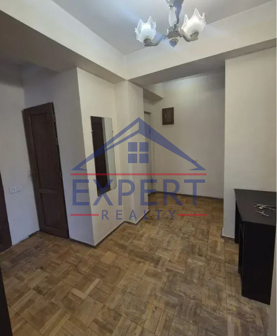 ԿԵՆՏՐՈՆ , ԽՈՐԵՆԱՑՈՒ ՓՈՂՈՑ,3 ՍԵՆՅԱԿ