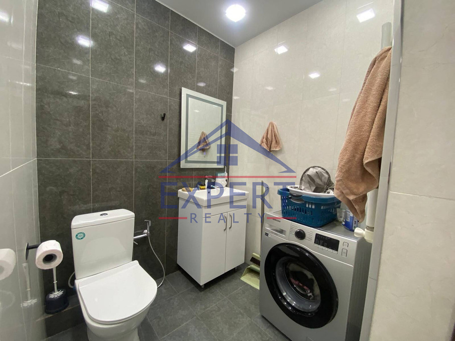 ԴԱՎԹԱՇԵՆ, ԱՆԱՍՏԱՍ ՄԻԿՈՅԱՆ ՓՈՂՈՑ, 3 ՍԵՆՅԱԿ