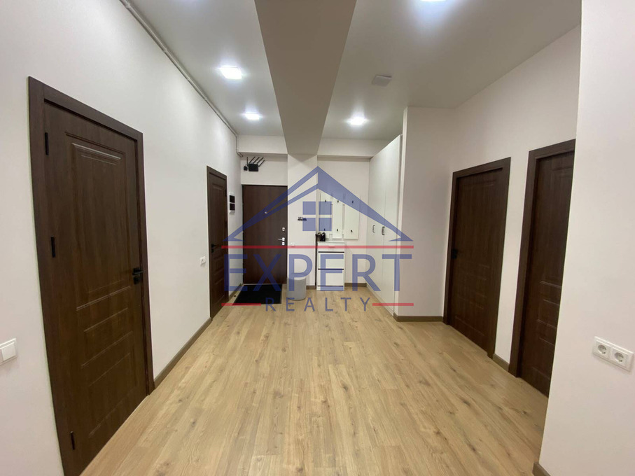 ԴԱՎԹԱՇԵՆ, ԱՆԱՍՏԱՍ ՄԻԿՈՅԱՆ ՓՈՂՈՑ, 3 ՍԵՆՅԱԿ