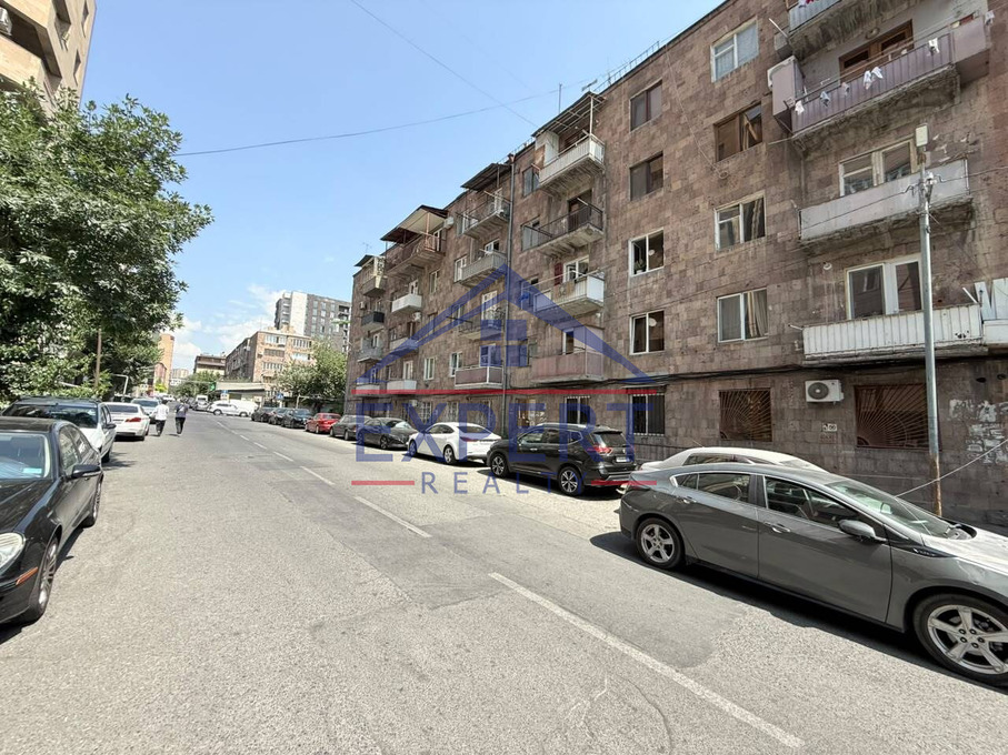ԱՐԱԲԿԻՐ, ՎԻԿՏՈՐ ՀԱՄԲԱՐՁՈՒՄՅԱՆ ՓՈՂՈՑ, 32 ՔՄ