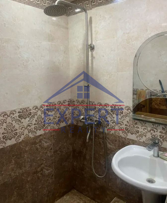 ԱՋԱՓՆՅԱԿ, ԼԵՆԻՆԳՐԱԴՅԱՆ ՓՈՂՈՑ, 2 ՍԵՆՅԱԿ