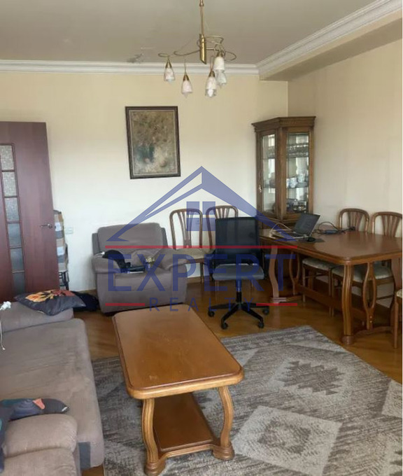ԱՋԱՓՆՅԱԿ, ՀԱԼԱԲՅԱՆ ՓՈՂՈՑ, 3 ՍԵՆՅԱԿ