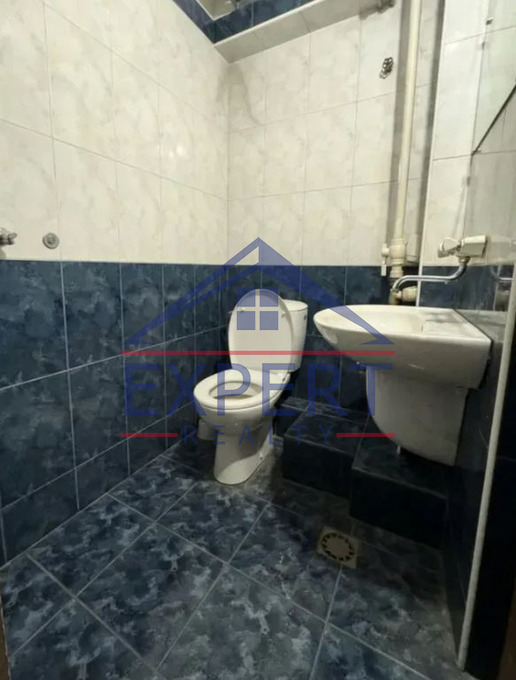 ԿԵՆՏՐՈՆ, ՄԱՇՏՈՑԻ ՊՈՂՈՏԱ, 2 ՍԵՆՅԱԿ
