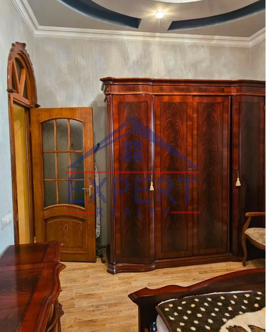 ԱՐԱԲԿԻՐ, ՇԻՐՎԱՆԶԱԴԵ ՓՈՂՈՑ, 3 ՍԵՆՅԱԿ