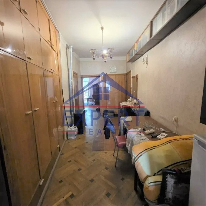ԿԵՆՏՐՈՆ, ԴԵՐԵՆԻԿ ԴԵՄԻՐՃՅԱՆ 2 ՍԵՆՅԱԿ