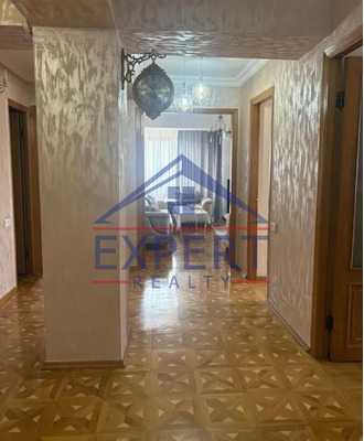 ԱՐԱԲԿԻՐ, ՀՈՎՍԵՓ ԷՄԻՆԻ ՓՈՂՈՑ, 4 ՍԵՆՅԱԿ