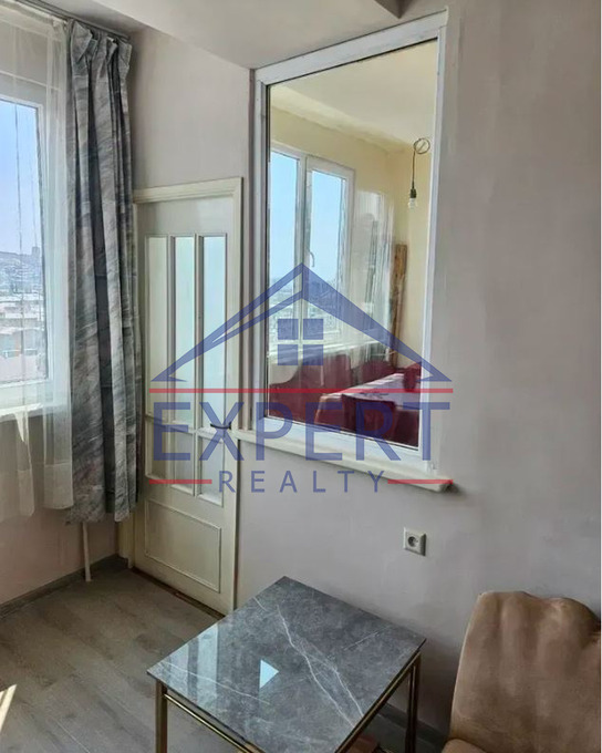 ԿԵՆՏՐՈՆ, ՍԱՅԱԹ ՆՈՎԱՅԻ ՊՈՂՈՏԱ, 2 ՍԵՆՅԱԿ