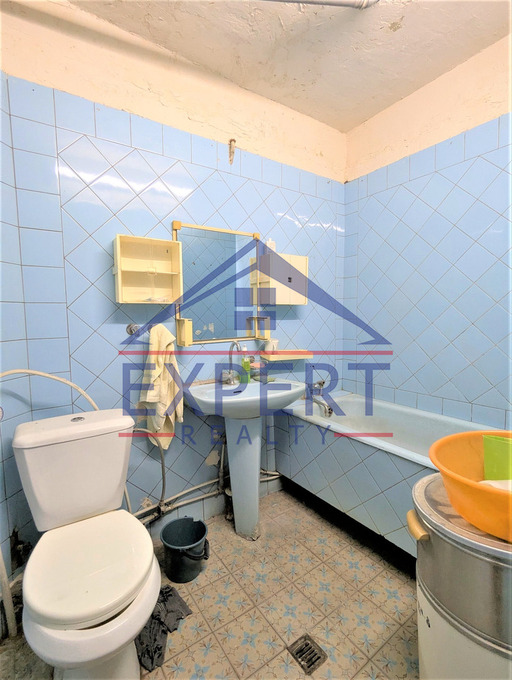ԿԵՆՏՐՈՆ, ՔՐԻՍՏԱՓՈՐԻ ՓՈՂՈՑ, 2 ՍԵՆՅԱԿ