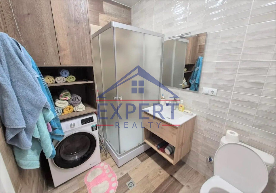 ԿԵՆՏՐՈՆ, ՄՈՆԹԵ ՄԵԼՔՈՆՅԱՆ ՓՈՂՈՑ, 2 ՍԵՆՅԱԿ