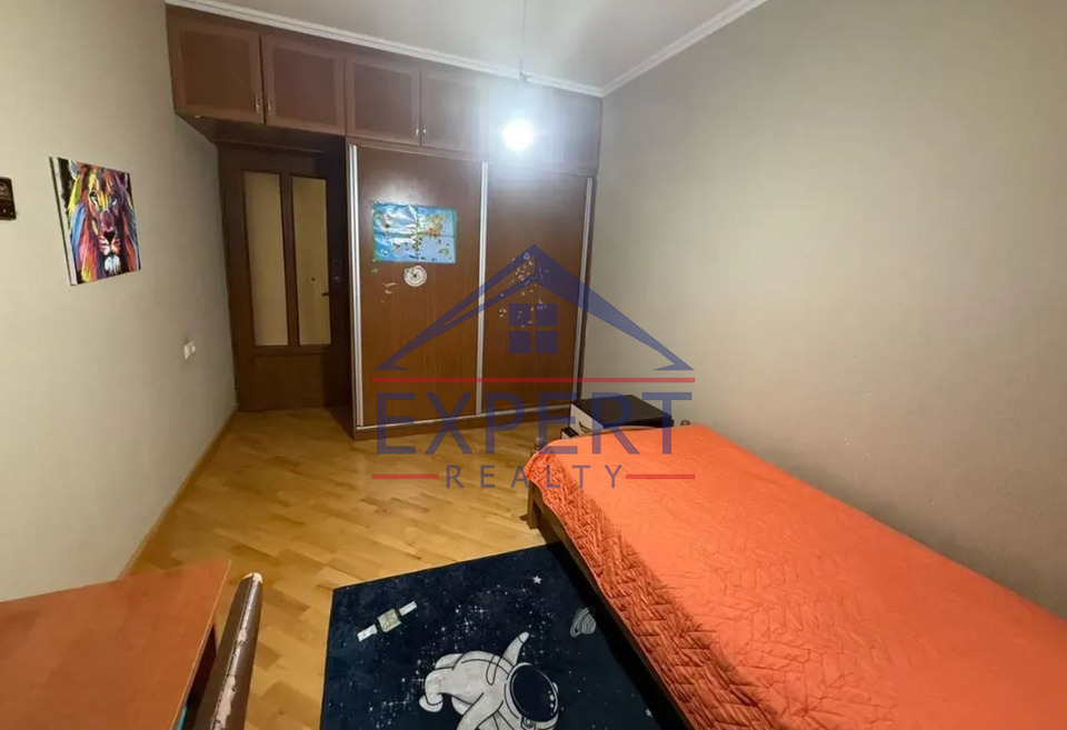 ԱՎԱՆ, ԱՎԱՆ-ԱՌԻՆՋ 2 ՄԻԿՐՈՇՐՋԱՆ, 4 ՍԵՆՅԱԿ