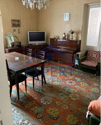 ԱՐԱԲԿԻՐ, ԿՈՄԻՏԱՍԻ ՊՈՂՈՏԱ, 3 ՍԵՆՅԱԿ