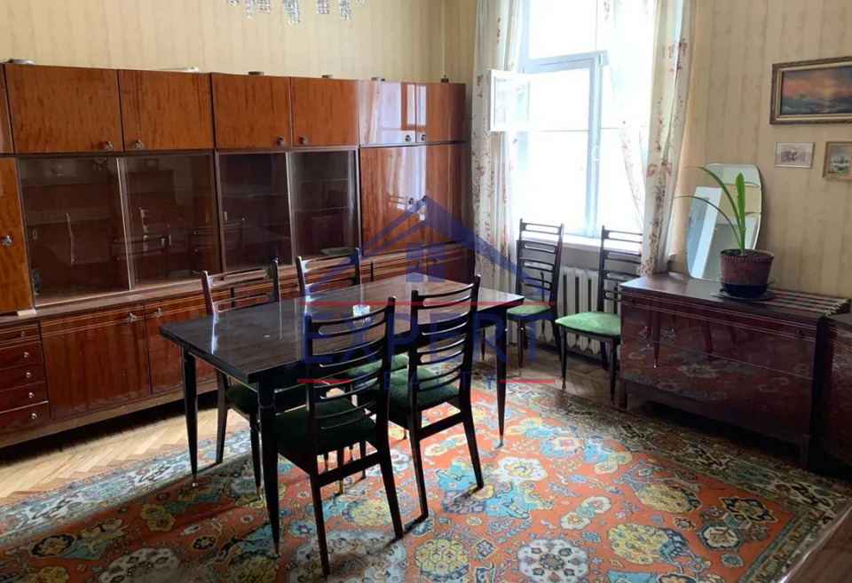 ԱՐԱԲԿԻՐ, ԿՈՄԻՏԱՍԻ ՊՈՂՈՏԱ, 3 ՍԵՆՅԱԿ