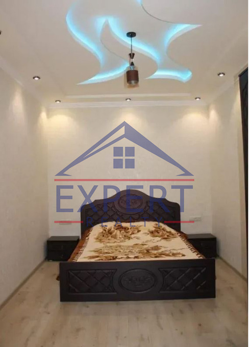 ԿԵՆՏՐՈՆ, ՏԻԳՐԱՆ ՄԵԾԻ ՊՈՂՈՏԱ, 3 ՍԵՆՅԱԿ