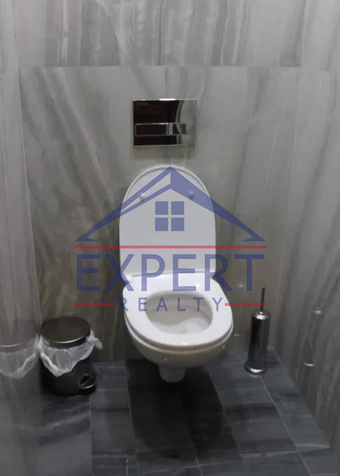 ԿԵՆՏՐՈՆ, ՏԻԳՐԱՆ ՄԵԾԻ ՊՈՂՈՏԱ, 3 ՍԵՆՅԱԿ