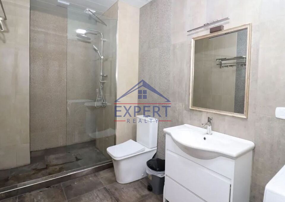 ԿԵՆՏՐՈՆ, ՀՅՈՒՍԻՍԱՅԻՆ ՊՈՂՈՏԱ, 2 ՍԵՆՅԱԿ