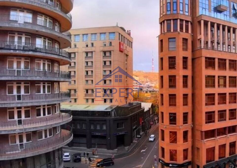 ԿԵՆՏՐՈՆ, ՀՅՈՒՍԻՍԱՅԻՆ ՊՈՂՈՏԱ, 2 ՍԵՆՅԱԿ