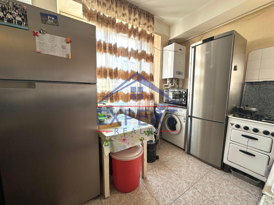 ԱՐԱԲԿԻՐ, ԱԶԱՏՈՒԹՅԱ ՊՈՂՈՏԱ, 3 ՍԵՆՅԱԿ