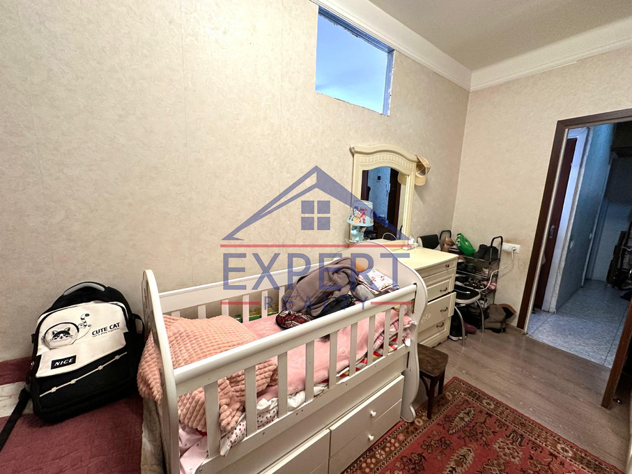 ԱՐԱԲԿԻՐ, ԱԶԱՏՈՒԹՅԱ ՊՈՂՈՏԱ, 3 ՍԵՆՅԱԿ