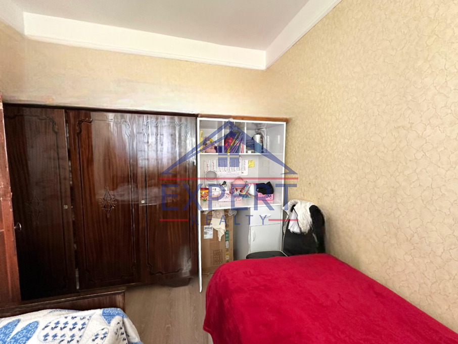 ԱՐԱԲԿԻՐ, ԱԶԱՏՈՒԹՅԱ ՊՈՂՈՏԱ, 3 ՍԵՆՅԱԿ