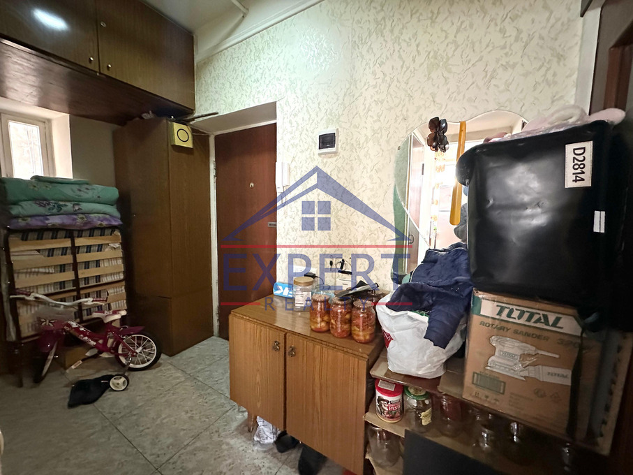 ԱՐԱԲԿԻՐ, ԱԶԱՏՈՒԹՅԱ ՊՈՂՈՏԱ, 3 ՍԵՆՅԱԿ