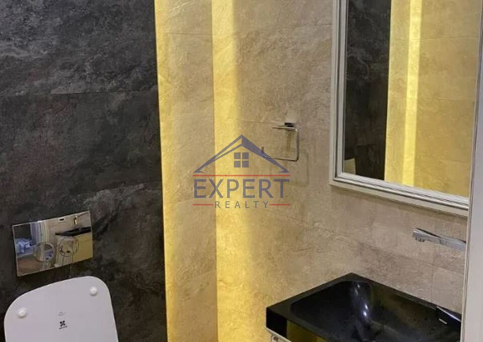 Կենտրոն,Վ․ Անտառային փողոց,3սեն․ բնակարան