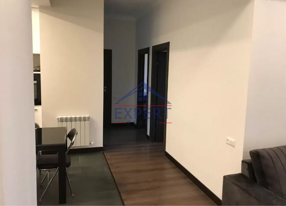ԿԵՆՏՐՈՆ, ՎԱՀԱԳՆ ԴԱՎԹՅԱՆ ՓՈՂՈՑ, 3 ՍԵՆՅԱԿ
