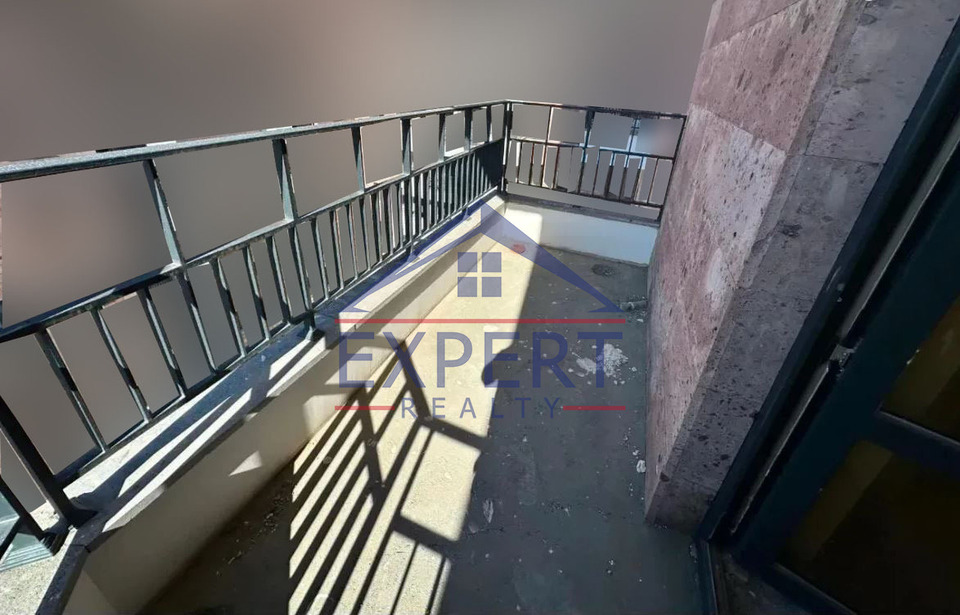 ՔԱՆԱՔԵՌ ԶԵՅԹՈՒՆ, ՄԵԼԻՔ ՄԵԼԻՔՅԱՆ ՓՈՂՈՑ, 4 ՍԵՆՅԱԿ