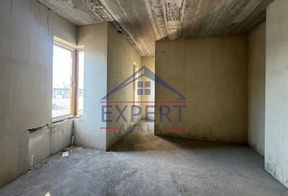 ՔԱՆԱՔԵՌ-ԶԵՅԹՈՒՆ, ՅՈՀԱՆՆԵՍ ԼԵՓՍԻՈՒՍՍԻ ՓՈՂՈՑ, 4 ՍԵՆՅԱԿ