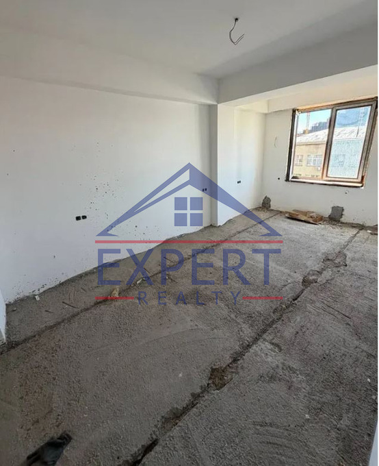 ՔԱՆԱՔԵՌ ԶԵՅԹՈՒՆ, ՊԱՐՈՒՅՐ ՍԵՎԱԿԻ ՓՈՂՈՑ, 3 ՍԵՆՅԱԿ