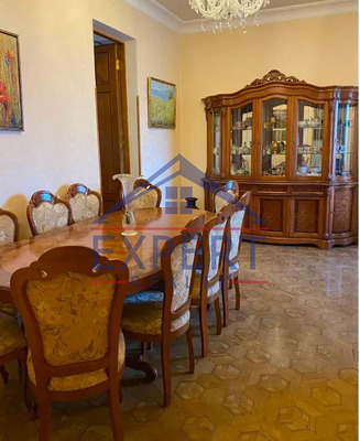 ԱՐԱԲԿԻՐ, ԿՈՄԻՏԱՍԻ ՊՈՂՈՏԱ, 5 ՍԵՆՅԱԿ
