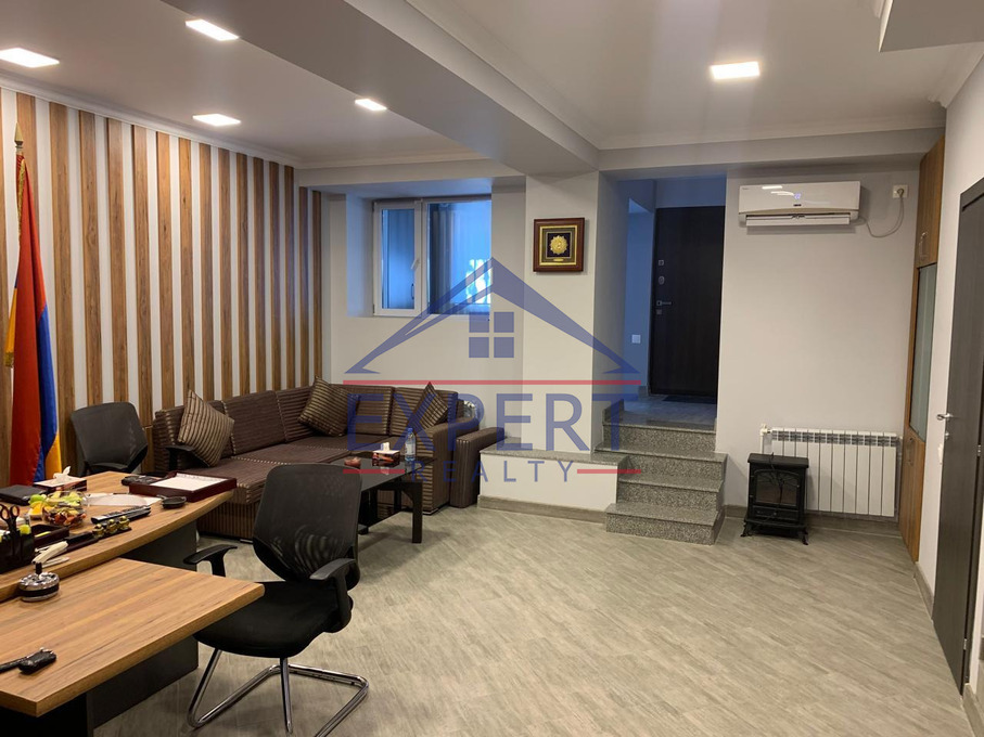 ԱՐԱԲԿԻՐ, ՎԻԿՏՈՐ ՀԱՄԲԱՐՁՈՒՄՅԱՆ ՓՈՂՈՑ, 100 Ք․Մ