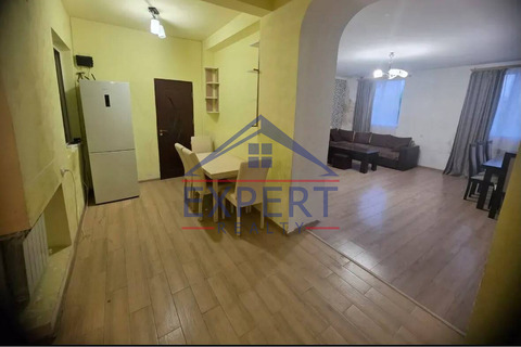 ՇԵՆԳԱՎԻԹ, ՉԵԽՈՎԻ ՓՈՂՈՑ, 3 ՍԵՆՅԱԿ