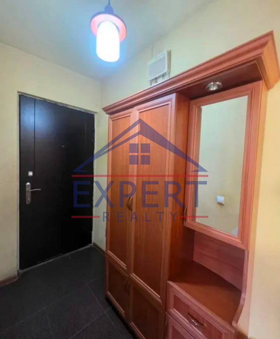 ՇԵՆԳԱՎԻԹ, ԵՂԻՇԵ ԹԱԴԵՎՈՍՅԱՆ ՓՈՂՈՑ, 3 ՍԵՆՅԱԿ