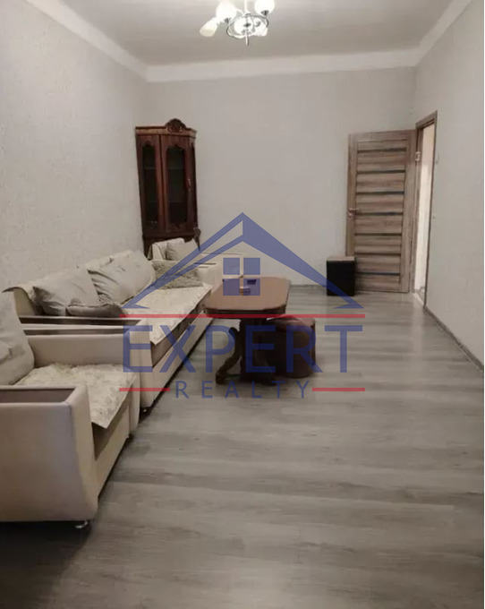 ԱՐԱԲԿԻՐ, ԿՈՄԻՏԱՍԻ ՊՈՂՈՏԱ, 1 ՍԵՆՅԱԿ