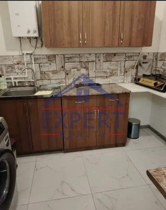 ԱՐԱԲԿԻՐ, ԿՈՄԻՏԱՍԻ ՊՈՂՈՏԱ, 1 ՍԵՆՅԱԿ