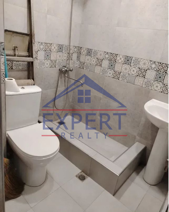 ԱՐԱԲԿԻՐ, ԿՈՄԻՏԱՍԻ ՊՈՂՈՏԱ, 1 ՍԵՆՅԱԿ