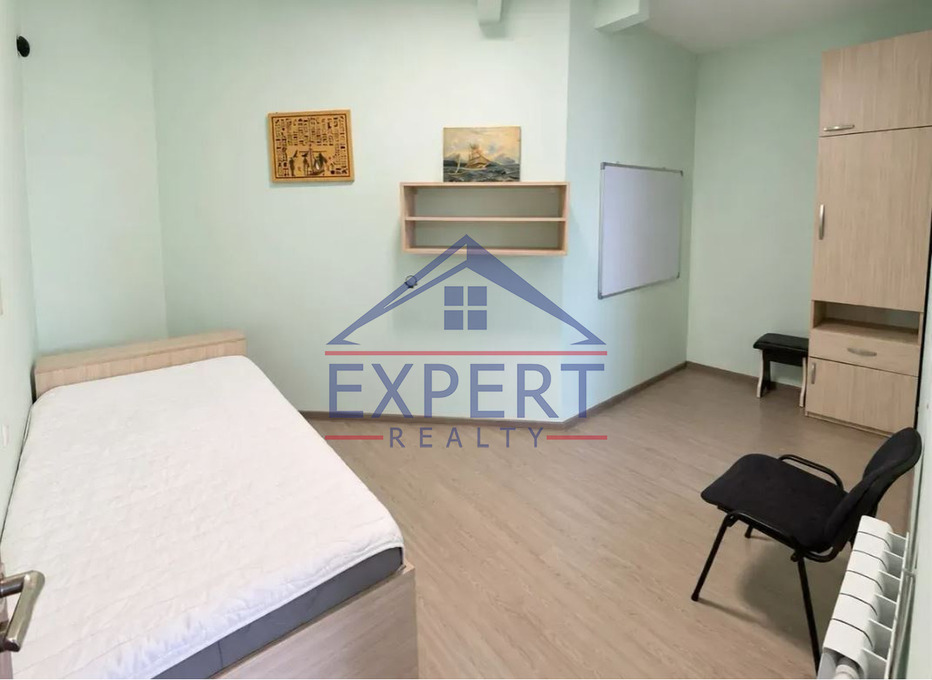 ԱՋԱՓՆՅԱԿ, ՆՈՐԱՇԵՆ ԹԱՂԱՄԱՍ, 3 ՍԵՆՅԱԿ