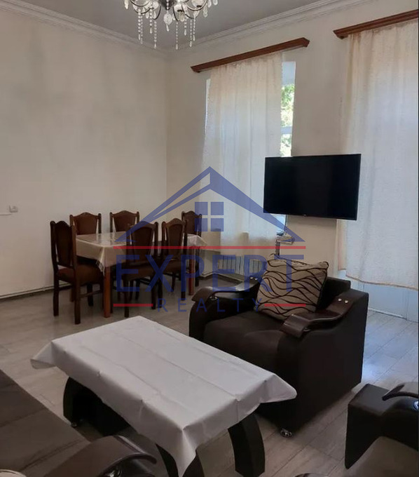 ԿԵՆՏՐՈՆ, ՄԱՇՏՈՑԻ ՊՈՂՈՏԱ, 3 ՍԵՆՅԱԿ
