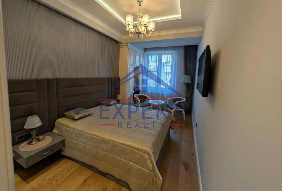 ԿԵՆՏՐՈՆ, ՕՐԲԵԼԻ ԵՂԲԱՅՐՆԵՐ ՓՈՂՈՑ, 2 ՍԵՆՅԱԿ