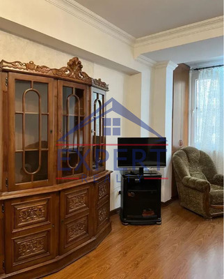 ԿԵՆՏՐՈՆ, ԵԶՆԻԿ ԿՈՂԲԱՑԻ ՓՈՂՈՑ, 1 ՍԵՆՅԱԿ