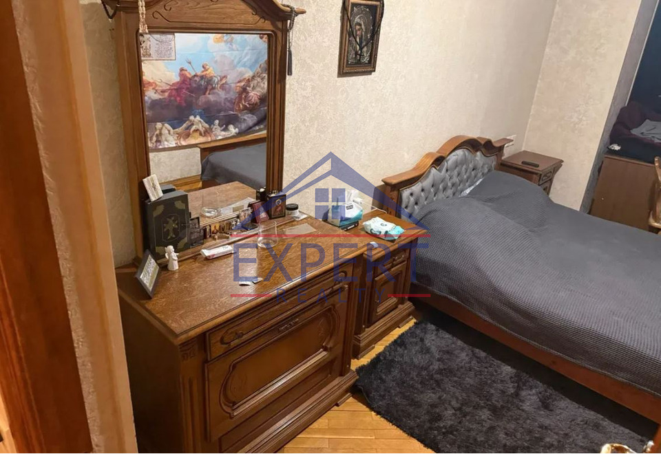 ԿԵՆՏՐՈՆ, ԽԱՆՋՅԱՆ ՓՈՂՈՑ, 6 ՍԵՆՅԱԿ