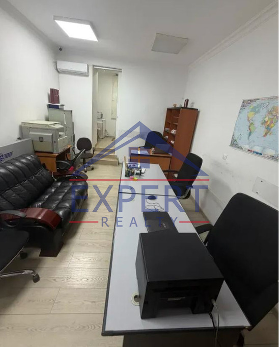 ԿԵՆՏՐՈՆ,ՆԱԼԲԱՆԴՅԱՆ ՓՈՂՈՑ  63ՔՄ