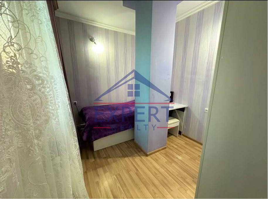 ԱՋԱՓՆՅԱԿ, ԼԵՆԻՆԳՐԱԴՅԱՆ ՓՈՂՈՑ, 3 ՍԵՆՅԱԿ
