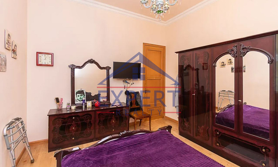 ԿԵՆՏՐՈՆ, ՄԱՇՏՈՑԻ ՊՈՂՈՏԱ, 4 ՍԵՆՅԱԿ