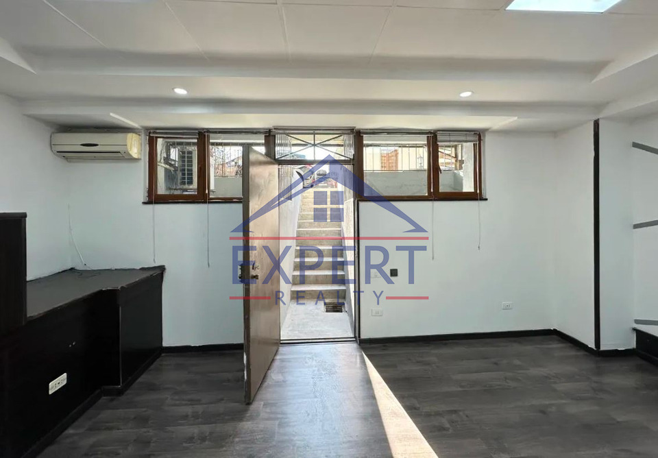 ԿԵՆՏՐՈՆ, ՀԱՆՐԱՊԵՏՈՒԹՅԱՆ ՓՈՂՈՑ, 50 ՔՄ