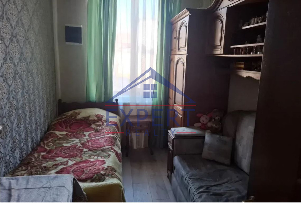 ԱՎԱՆ, ԱՎԱՆ-ԱՌԻՆՋ ՓՈՂՈՓ, 5 ՍԵՆՅԱԿ