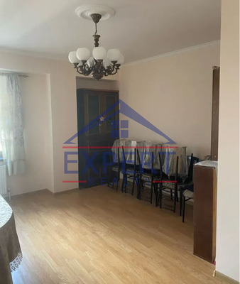 ՄԱԼԱԹԻԱ ՍԵԲԱՍՏԻԱ, ԱՌՆՈ ԲԱԲԱՋԱՆՅԱՆ ՓՈՂՈՑ, 3 ՍԵՆՅԱԿ